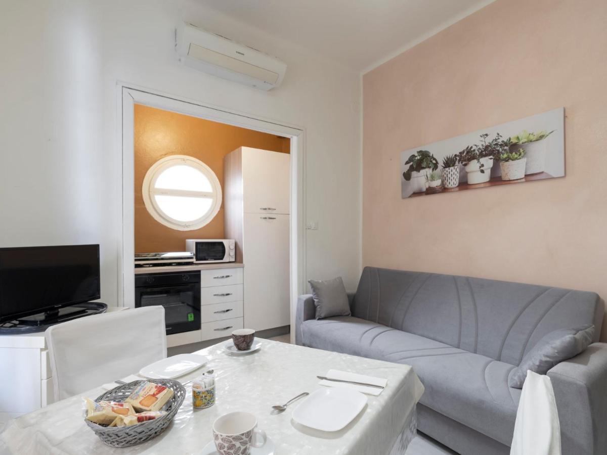 Apartment Il Gabbiano By Interhome Аласио Екстериор снимка